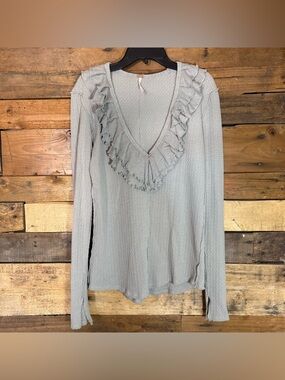 Free People Bennet Ruffles v Neck Slit Cuff Cute Long sleeve Thermal Top L